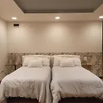 Apartamento independiente con jardín privado