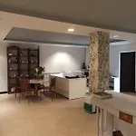 Apartamento independiente con jardín privado